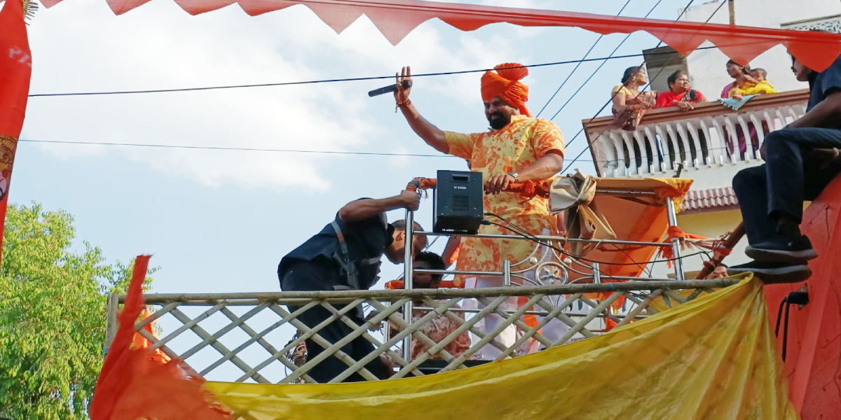 Raja Singh Hindu Rashtra Oath Suspended BJP MLA Raja Singh meets Telangana Minister Harish Rao, sparks rumours of him joining the BRS