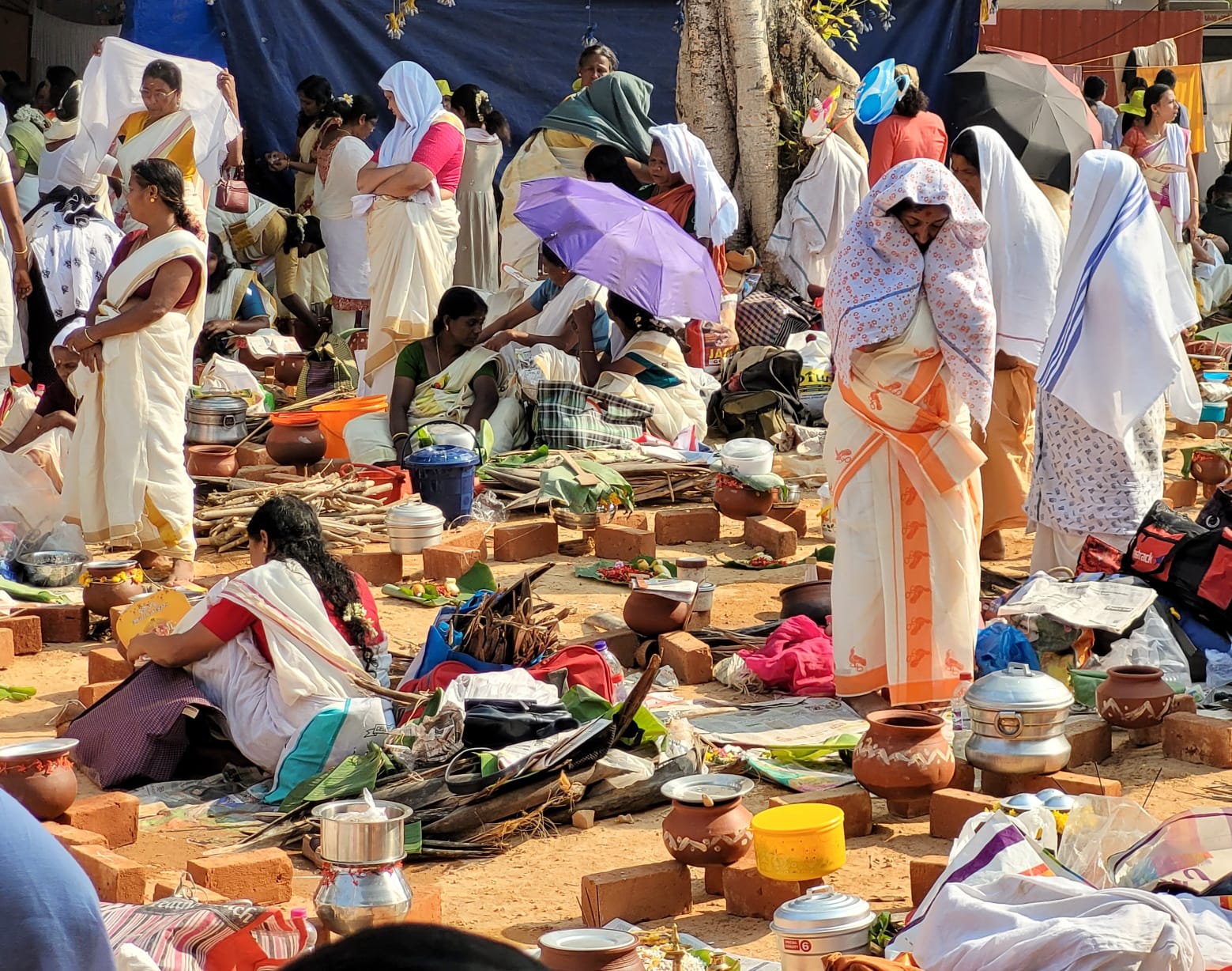 Pongala1 Attukal Pongala festival at Attukal Bhagavathy Devi temple in Thiruvananthapuram