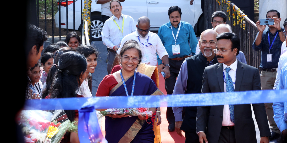 CSIR Dr Kalaiselvi, Director General - CSIR, Secretary - DSIR, inaugurate the 'One Week One Lab' initiative. (Twitter)