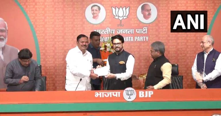 Ex-JD(S) MLA AT Ramaswamy joined BJP on Saturday Ex-JD(S) MLA AT Ramaswamy joined BJP