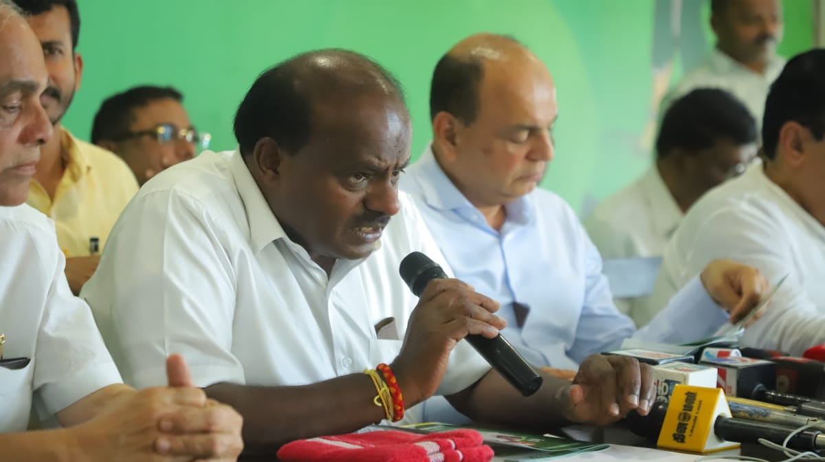 HD Kumaraswamy speaking at the JP Bhavan