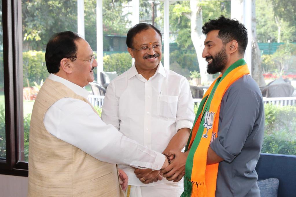 Anil Antony continues to target Nehru family as brother says BJP will throw him out like curry leaves