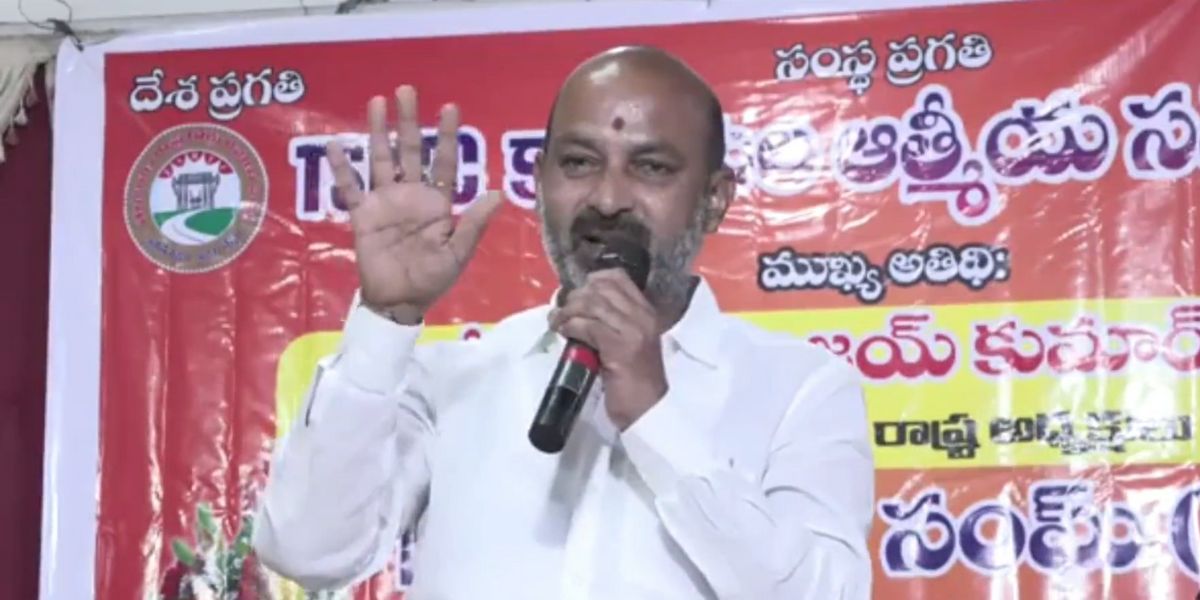 Telangana BJP chief Bandi Sanjay speaking at the Atmeeya Sammelanam of TSRTC employees. (Screengrab) Telangana BJP chief Bandi Sanjay speaking at the Atmeeya Sammelanam of TSRTC employees. (Screengrab)
