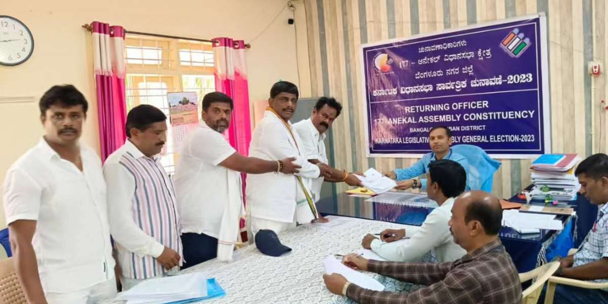 DK Suresh has filed his papers as a "backup plan" in the event of his brother Shivakumar's nomination getting rejected. (Twitter)