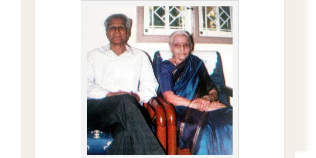 Amur with wife Amur with his wife