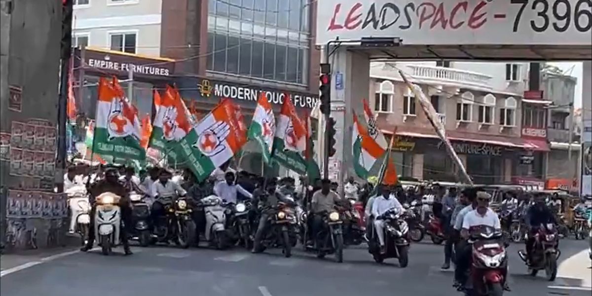 Congress workers in Telangana celebrating the party’s electoral victory in Karnataka. (Screengrab) Congress workers in Telangana celebrating the party's electoral victory in Karnataka. (Screengrab)