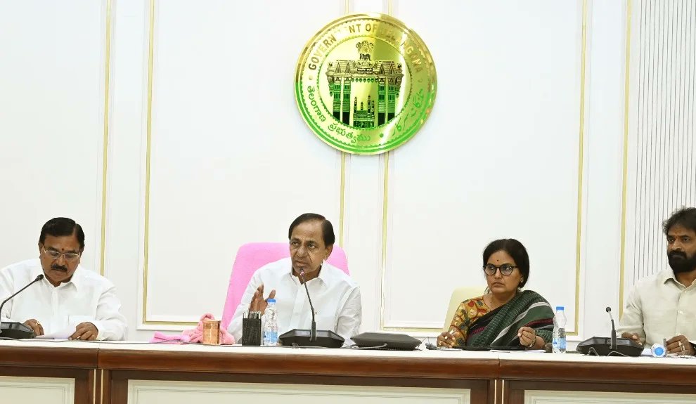 KCR review meeting Telangana welfare scheme: KCR at the first review meeting held at the new Secretariat. (Twitter)