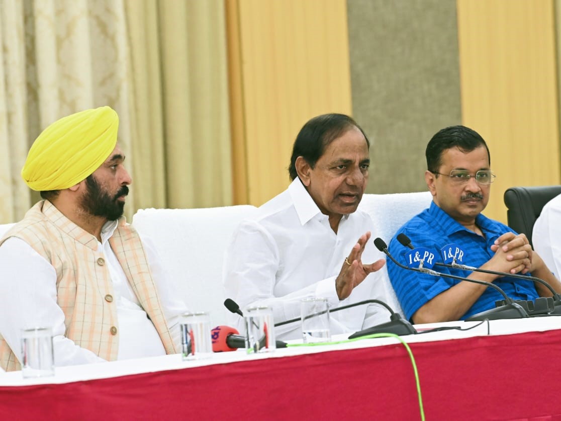 Will use all our strength to defeat Ordinance in RS, says KCR while backing Kejriwal Will use all our strength to defeat Ordinance in RS, says KCR while backing Kejriwal