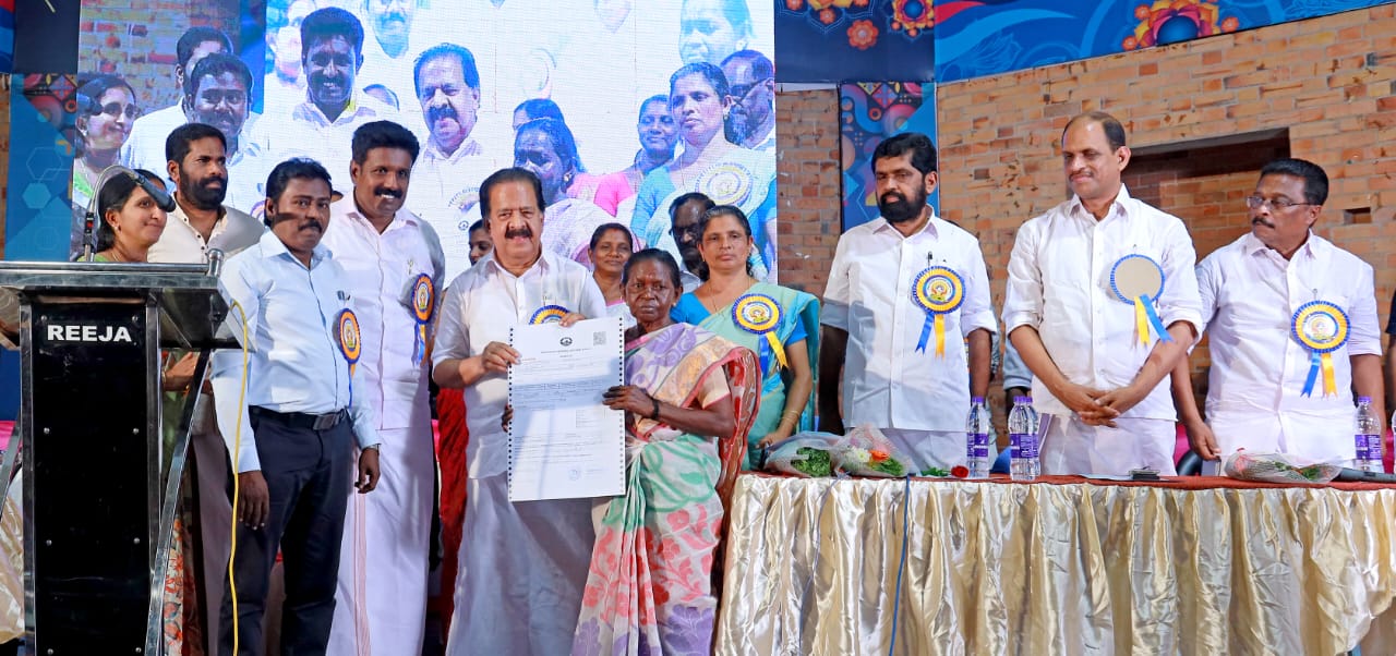 WhatsApp Image 2023-05-17 at 4.47.33 PM (1) In a first, all residents of Kalangumukkal ward in Kerala get accidental death insurance cover