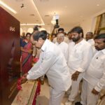 CM KCR pay tribute at the Telangana martyr's memorial inauguration