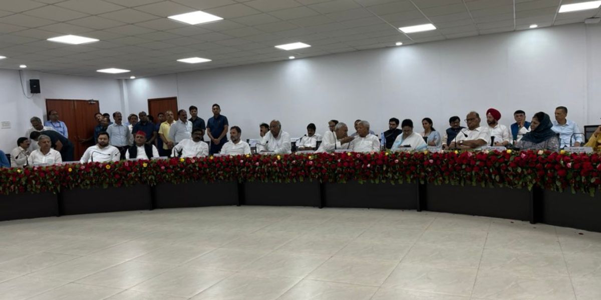 Leaders of Opposition parties during the meeting in Patna. (Twitter) Opposition meet Bengaluru