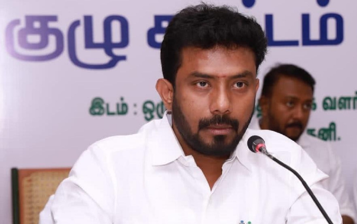 Madras High Court declares poll win of AIADMK MP Ravindranath Kumar null and void