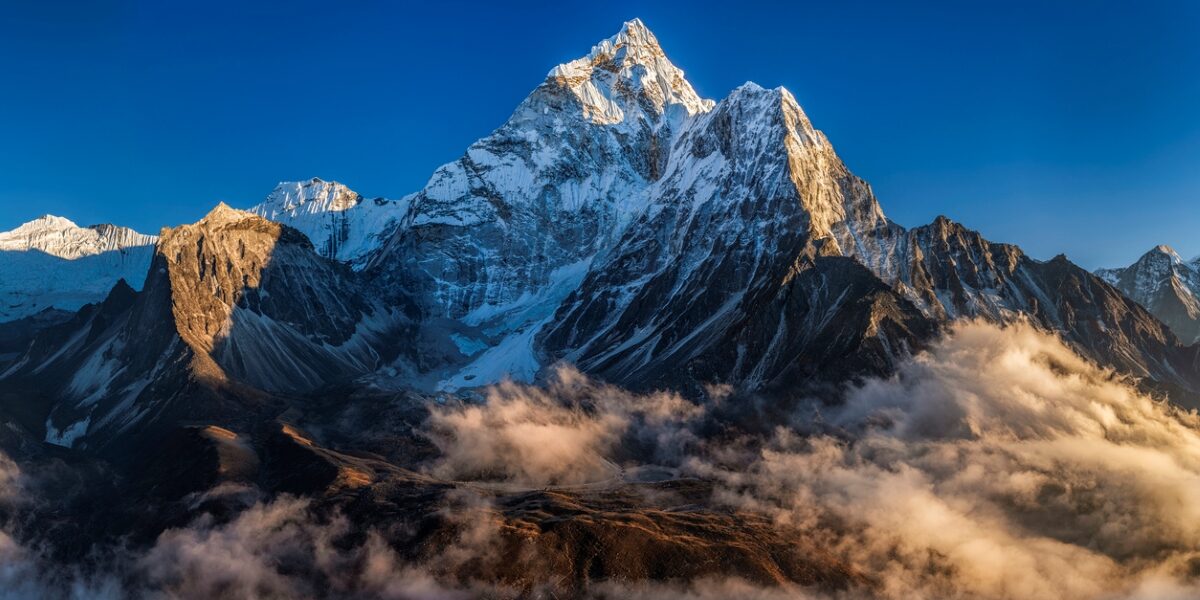 Ocean water trapped in mineral deposits of Himalayas