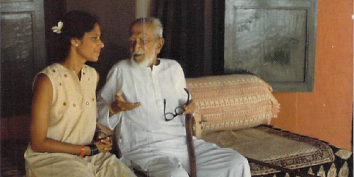 Salim Ali educating Zai about birds. (Supplied) Salim Ali educating Zai Whitaker about birds.