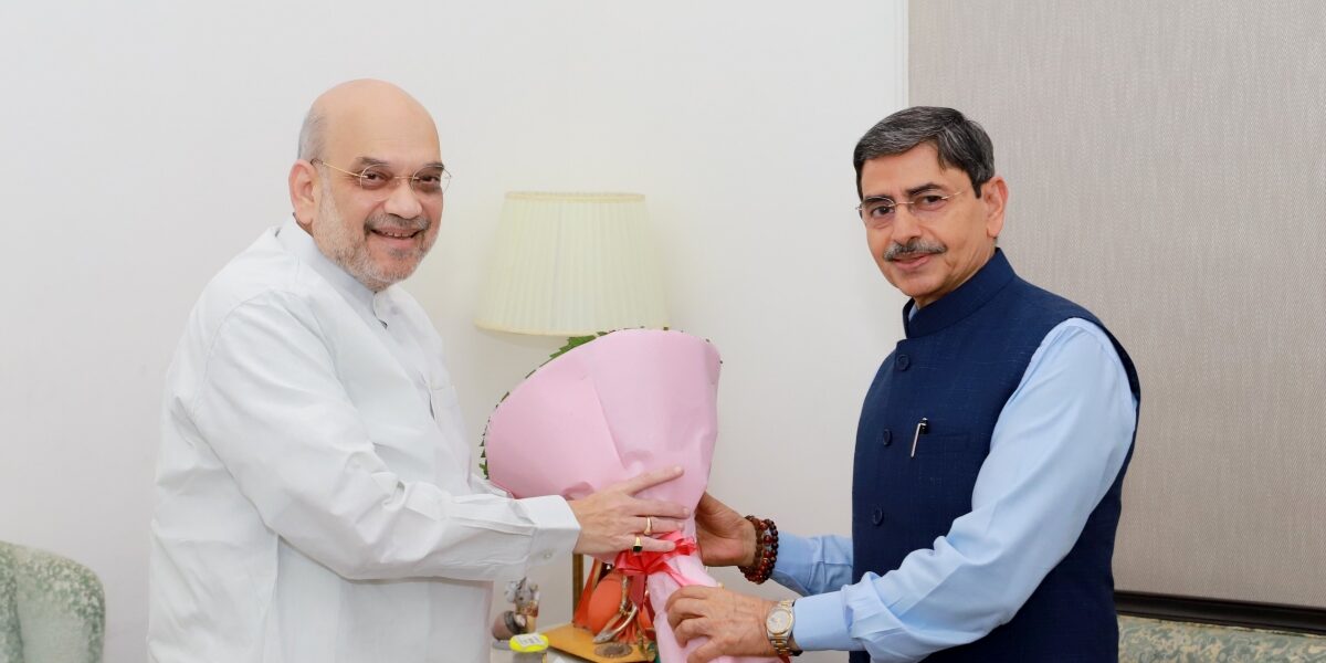 Tamil Nadu Governor RN Ravi with Union Minister Amit Shah Tamil Nadu Governor RN Ravi with Union Minister Amit Shah