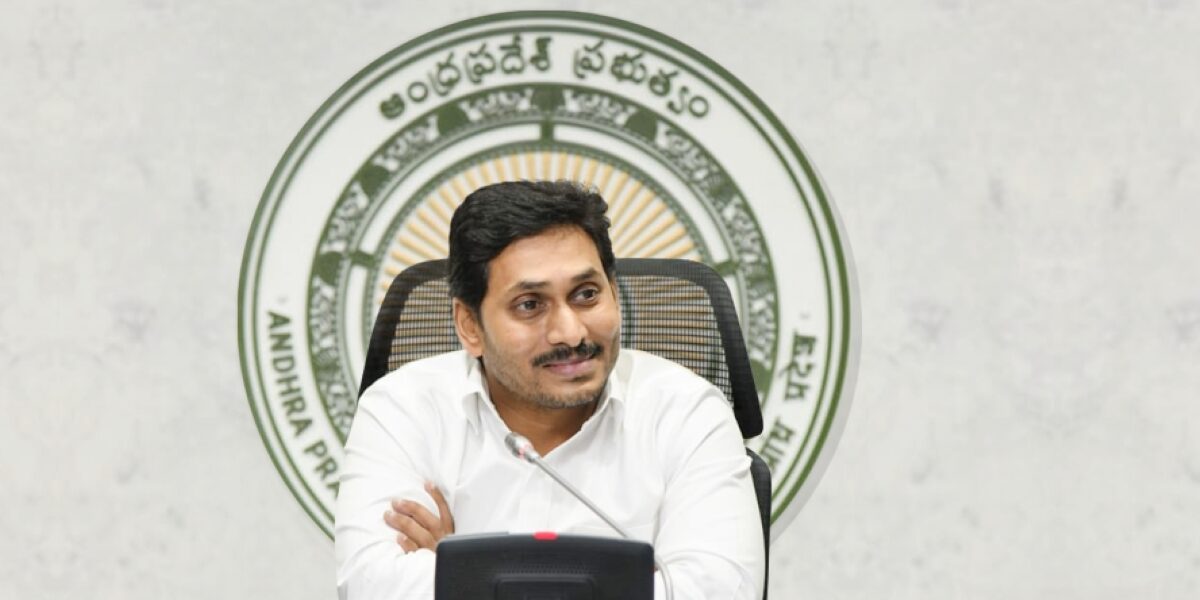 YS Jagan directs officials to take all legal measures to build houses for the poor in the R5 Zone YS Jagan Mohan Reddy announces bus yatras. (YS Jagan Mohan Reddy/ Facebook)