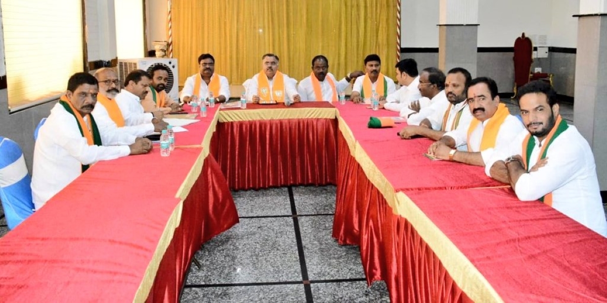 An image from the core group meeting of Telangana BJP attended by Tarun Chug. (Twitter) Tarun Chugh