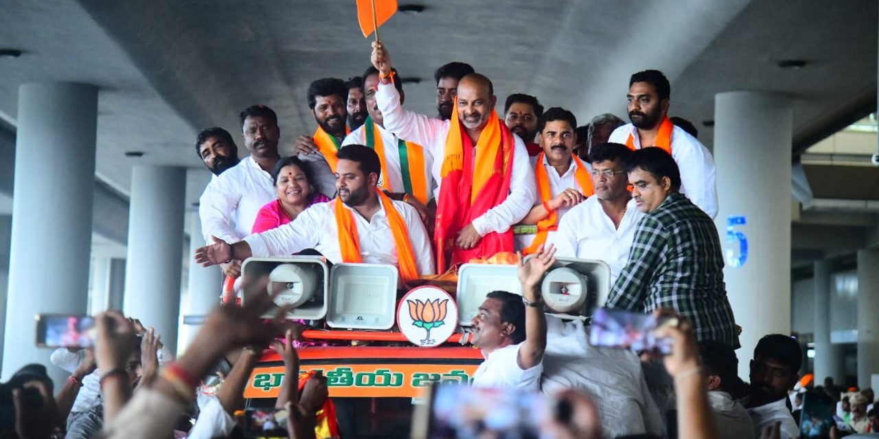 Bandi Sanjay being welcomed after reaching Hyderabad airport. (X) Bandi Sanjay