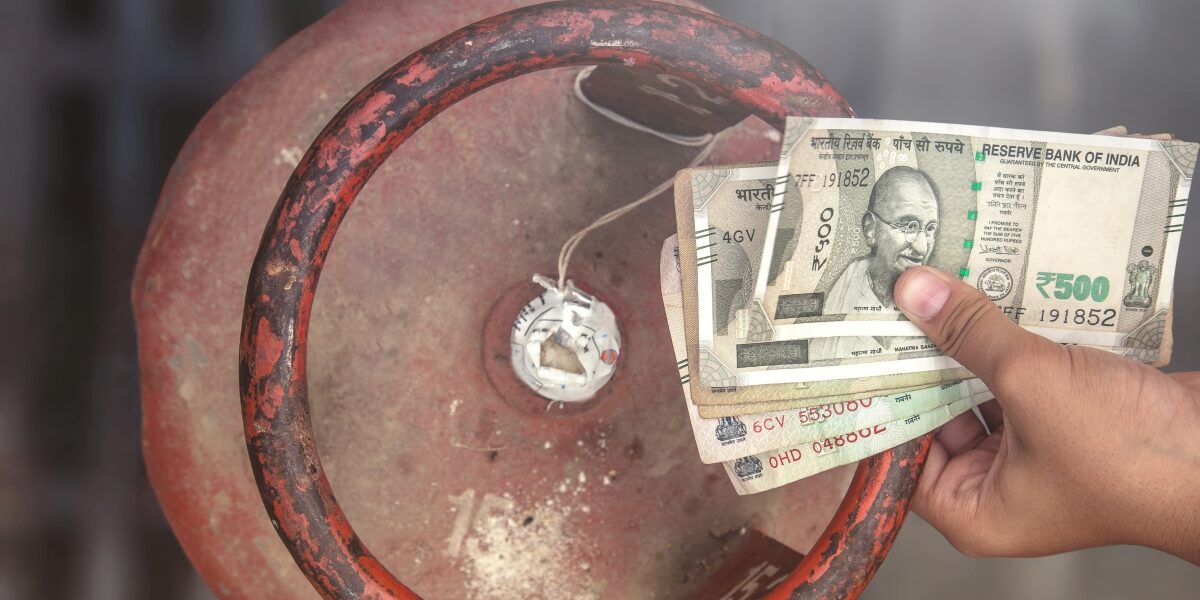 Opposition calls the LPG price cut an election gimmick