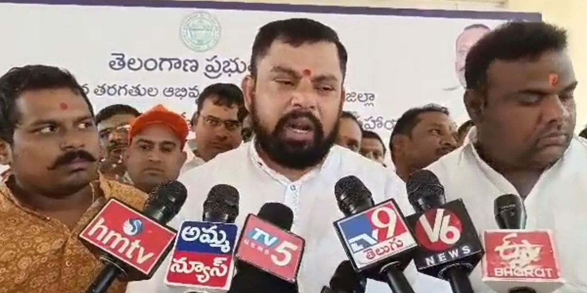 Raja Singh speaking to reporters. (Screengrab) Raja Singh secular party