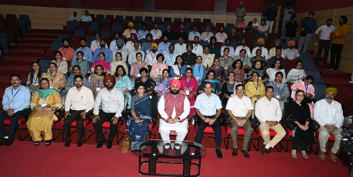 Education Minister Harjot Bains with the principals being sent to Singapore