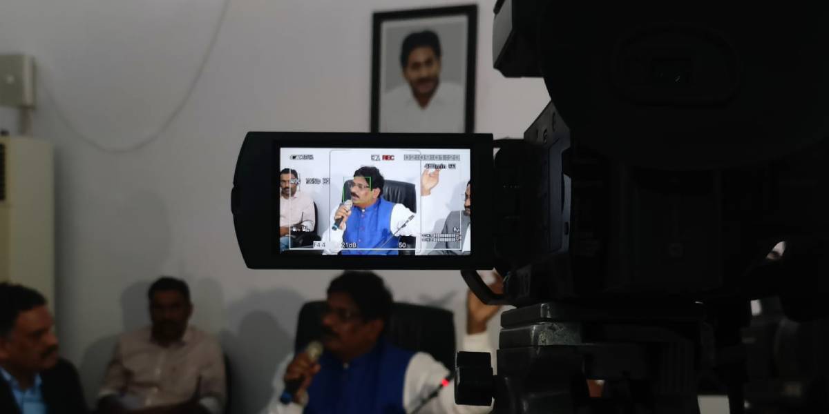 Compelling evidence: Armed with powerpoint presentation, AP CID tells story of skill scam in Hyderabad