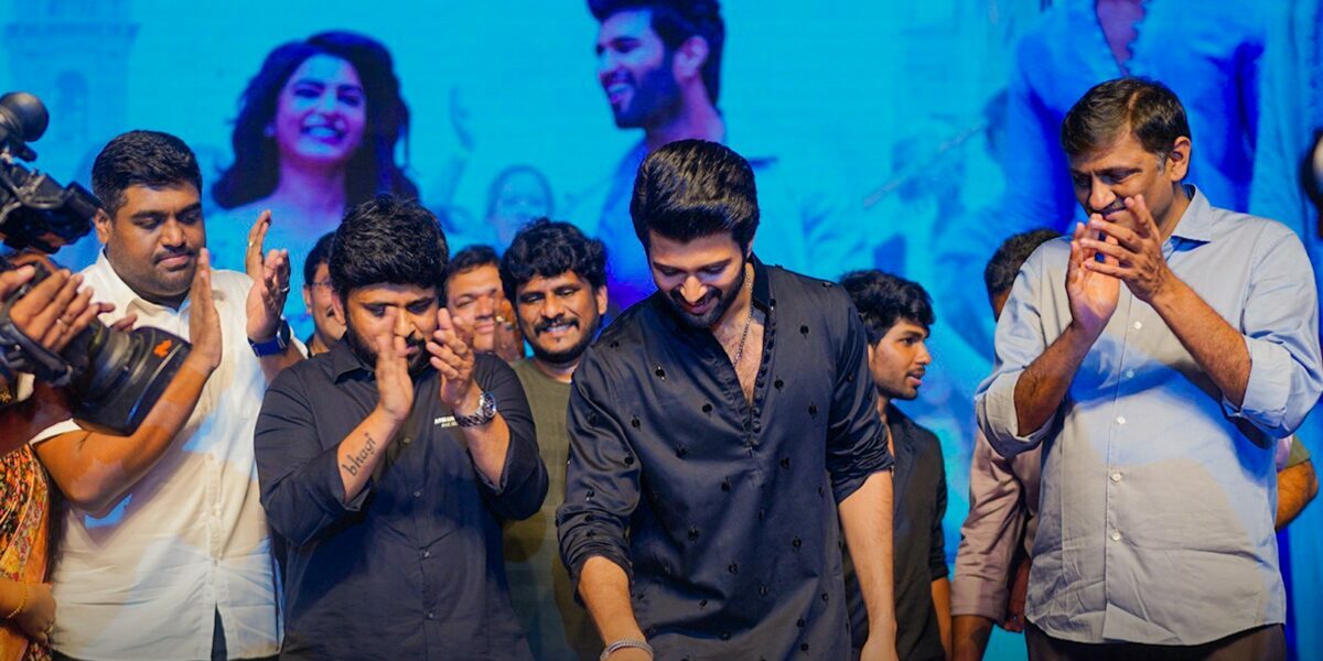 Vijay Deverakonda at the Kushi success meet Vijay Deverakonda at the Kushi success meet