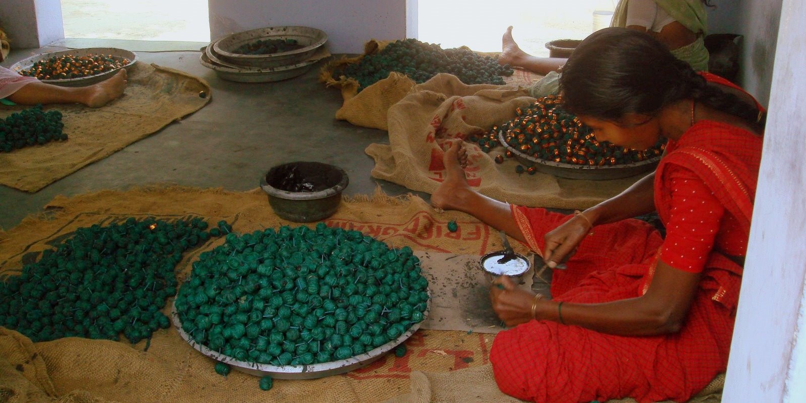 Woman making firecrackers in Sivakasi. (Creative Commons) Supreme Court