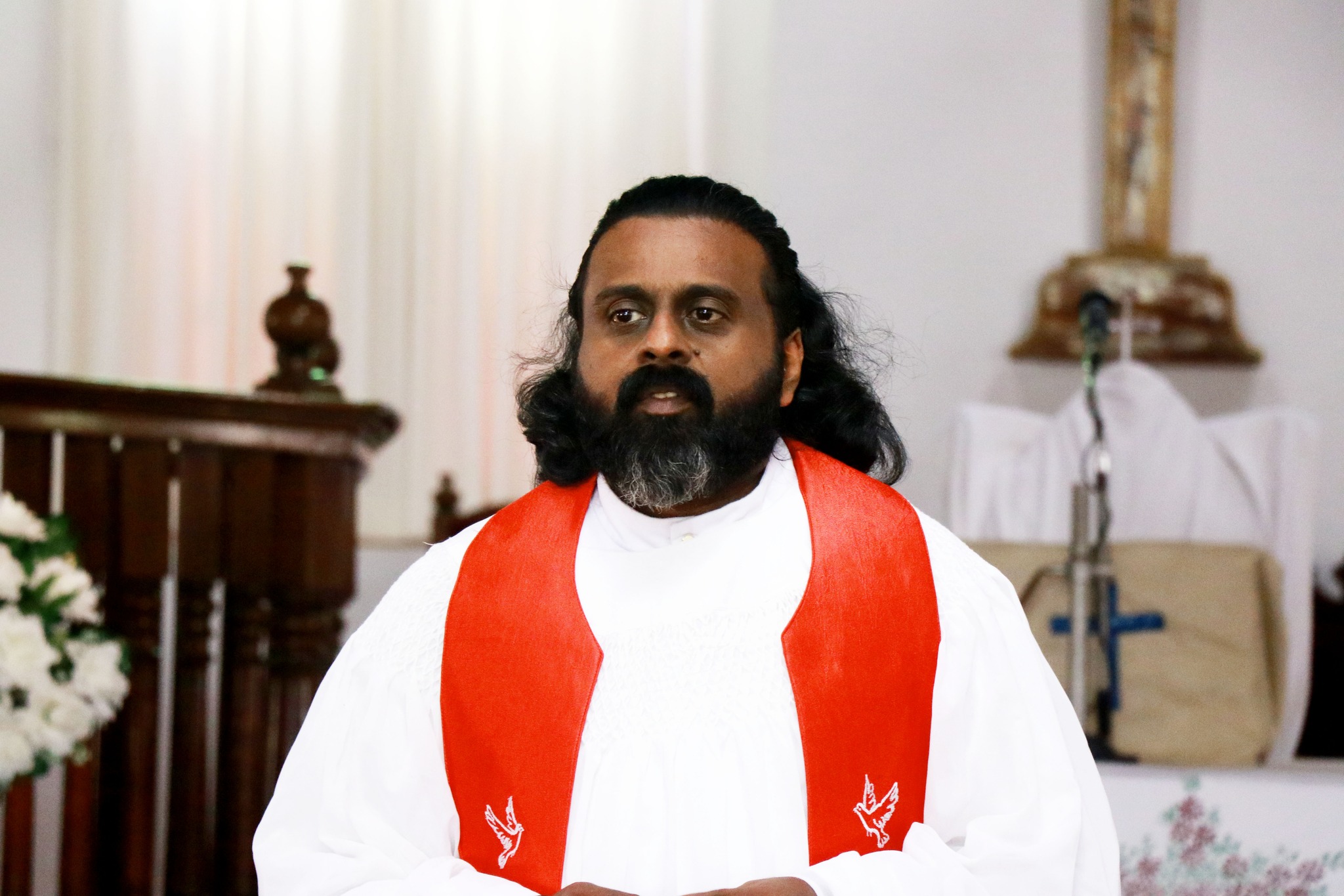 priest Manoj