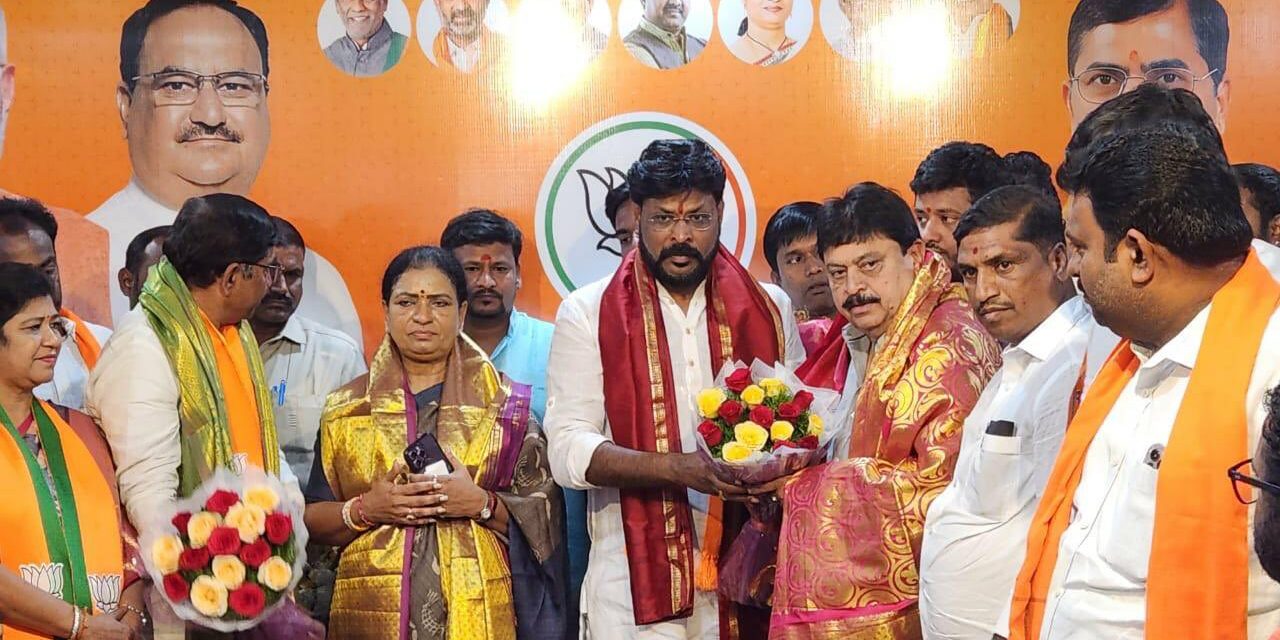 Casino organiser Chikoti Praveen joins BJP in Telangana a month after failed attempt