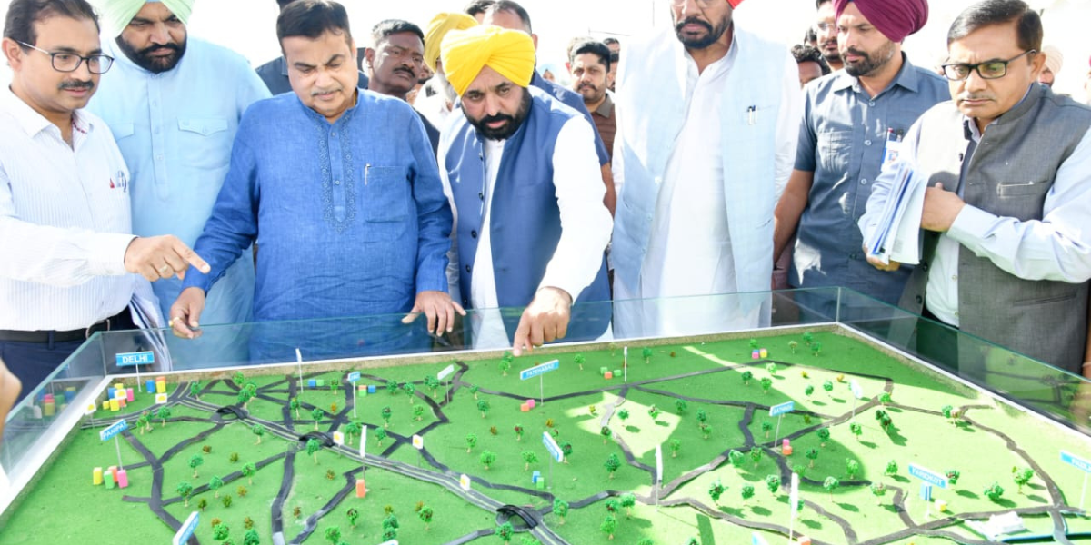 Gadkari was in Punjab to inspect the under-construction DAK Greenfield Expressway and Amritsar Bypass. (Supplied)