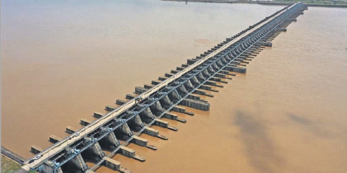 File picture of Medigadda barrage. (X) Medigadda barrage sinking