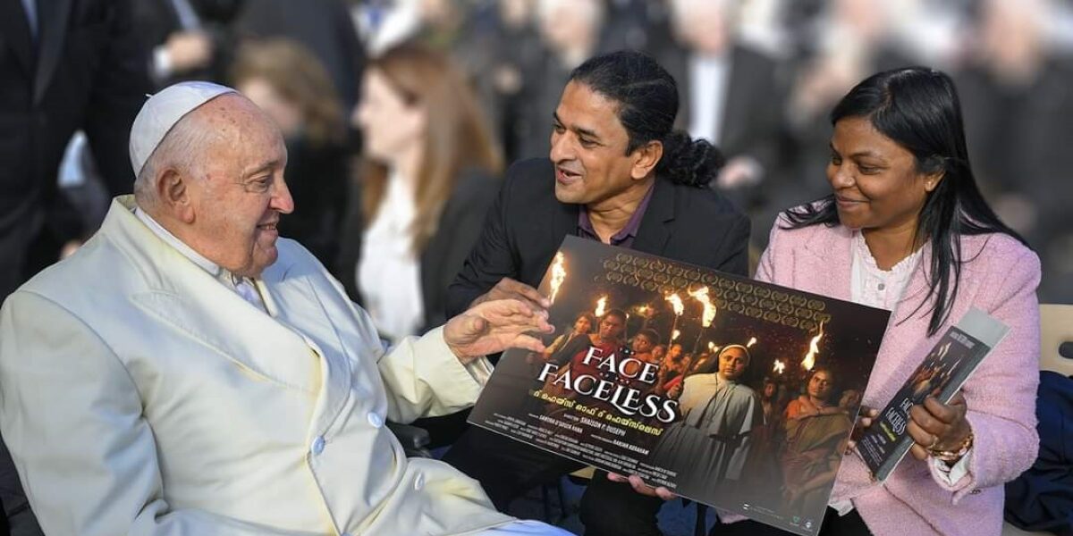Makers of The Face of the Faceless with the Pope at Vatican Makers of The Face of the Faceless with the Pope at Vatican