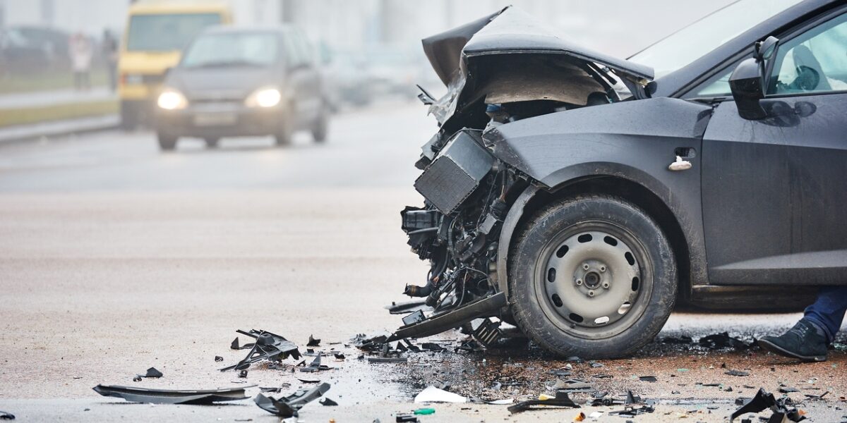 Five dead in Tanker car collision