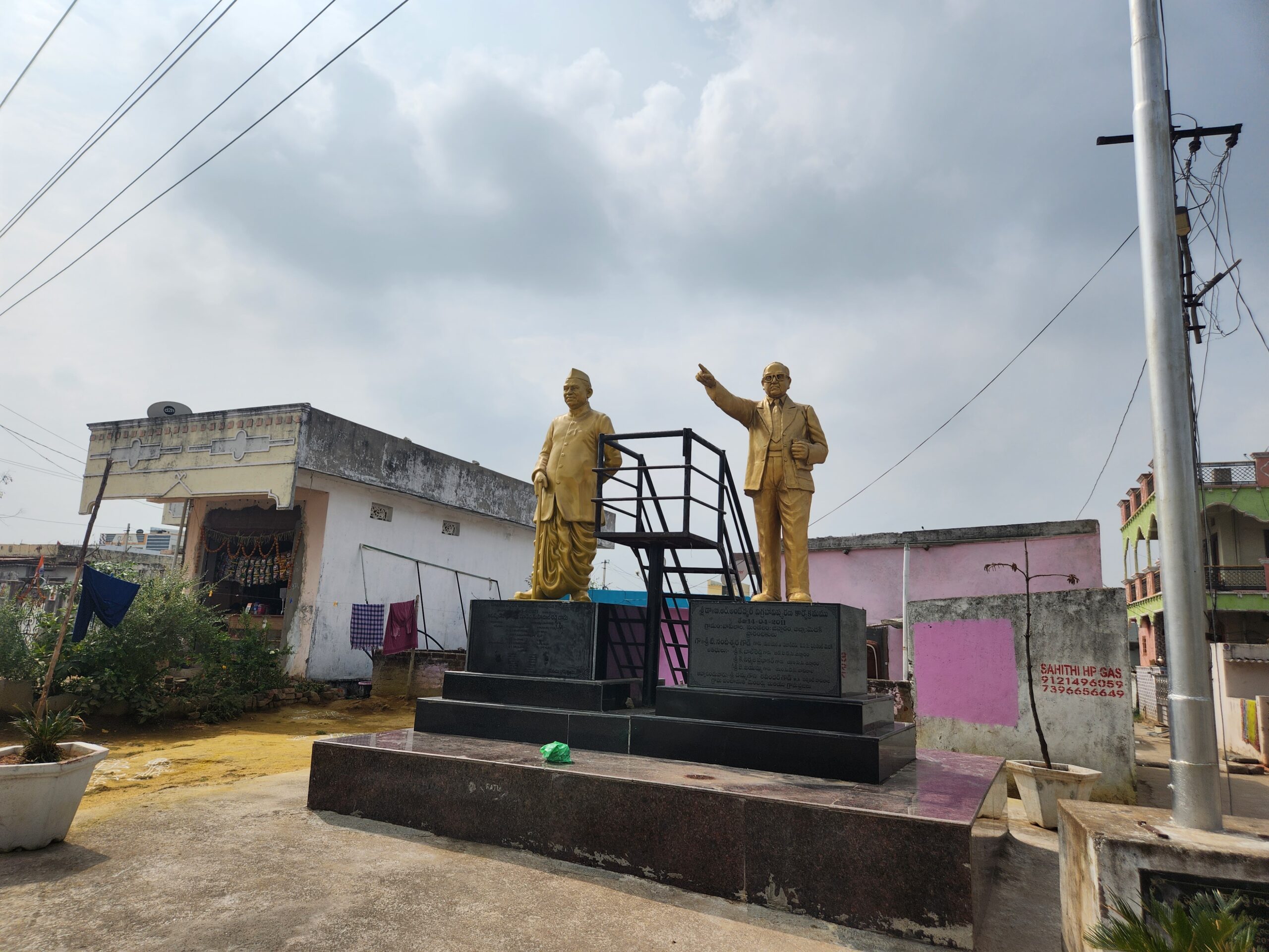 Village square with Dr BR Ambedkar’s statue at Jinnaram in Sangareddy of Telangana. (Anusha Ravi Sood/South First) Village square with Dr BR Ambedkar’s statue at Jinnaram in Sangareddy of Telangana. (Anusha Ravi Sood/South First)