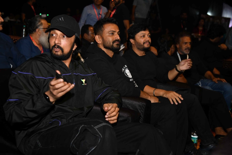 Kiccha Sudeep at the players' auction for Karnataka Chalanachitra Cup