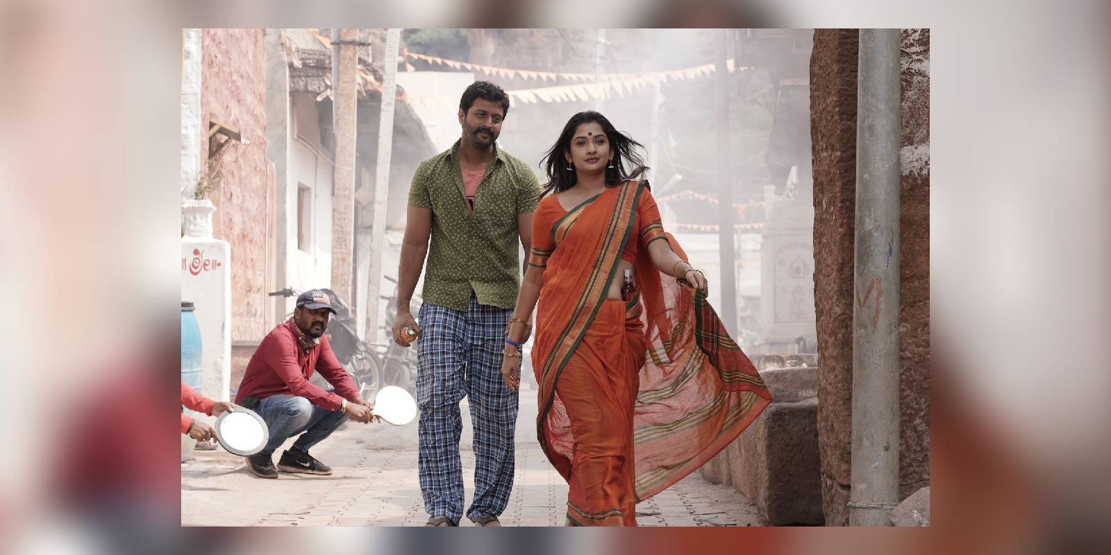 Lead pair of yogaraj bhat’s Garadi Lead pair of yogaraj bhat's Garadi