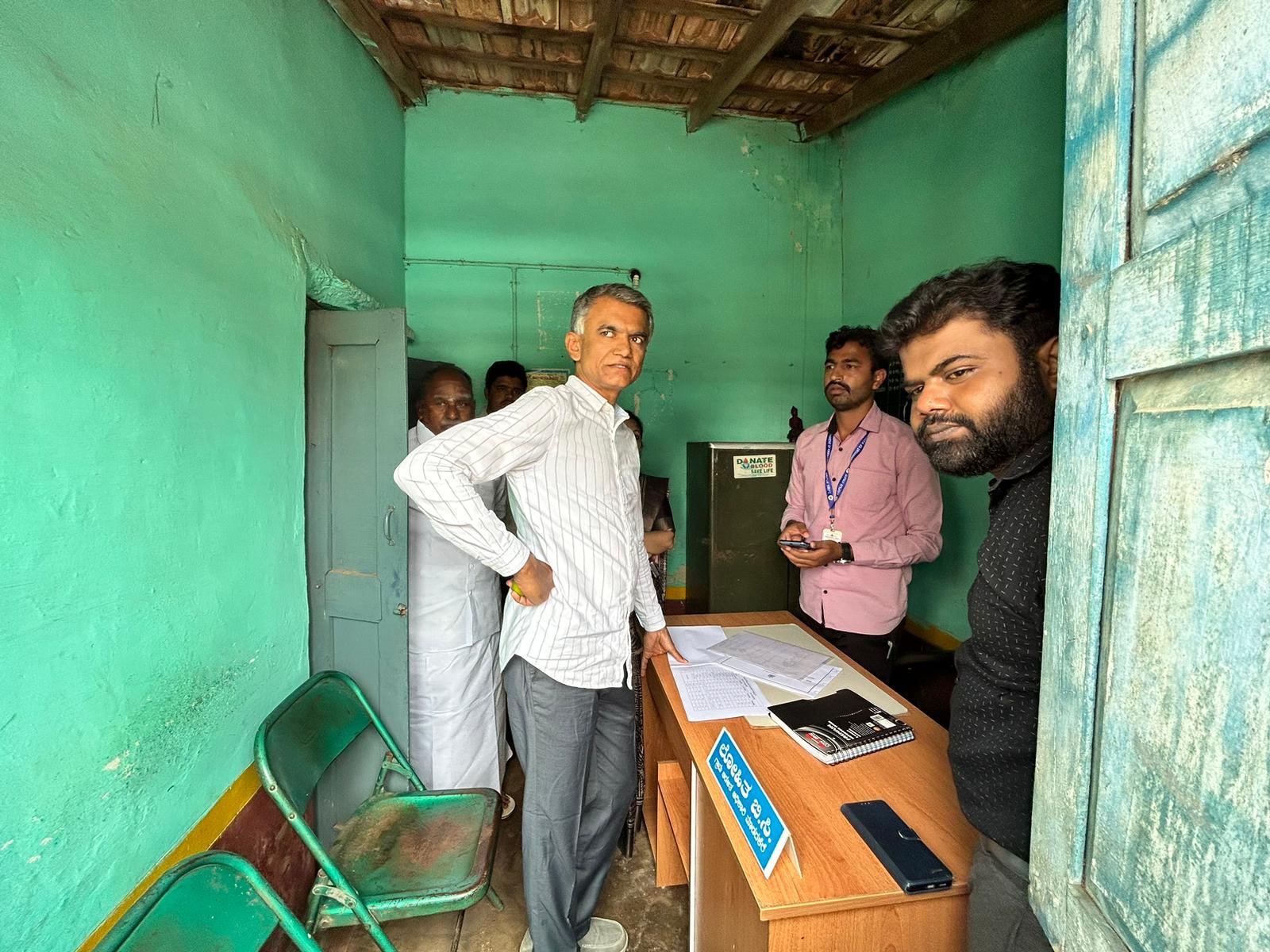 Nadakacheri Karnataka Revenue Minister Krishna Byre Gowda Deputy Commissioner Assistant Commissioner Tahsildar Nada Kacheri