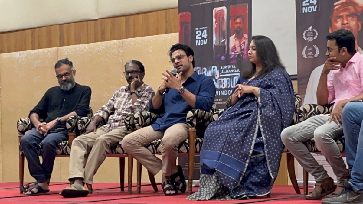 Tovino Thomas Dr Biju addressing media (1) Tovino Thomas Dr Biju addressing media