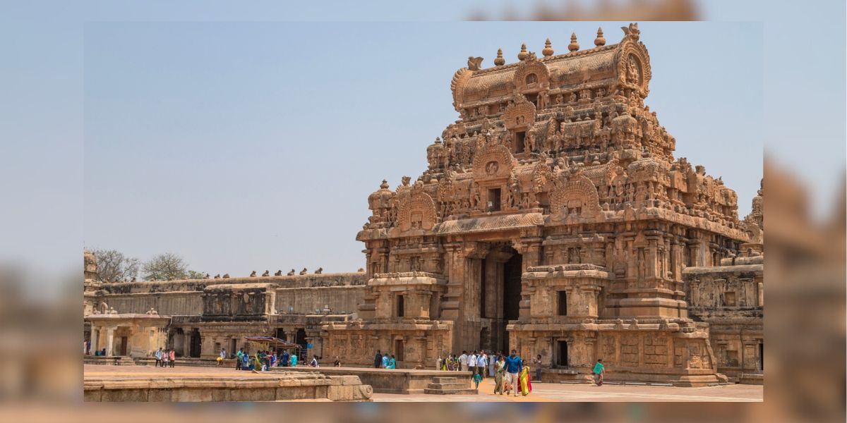 Tamil Nadu houses four UNESCO World Heritage Sites, 409 sites/monuments with ASI, 85 with State Archaeology plus over 36,000 temples spanning several centuries Tamil Nadu houses four UNESCO World Heritage Sites, 409 sites/monuments with ASI, 85 with State Archaeology plus over 36,000 temples spanning several centuries