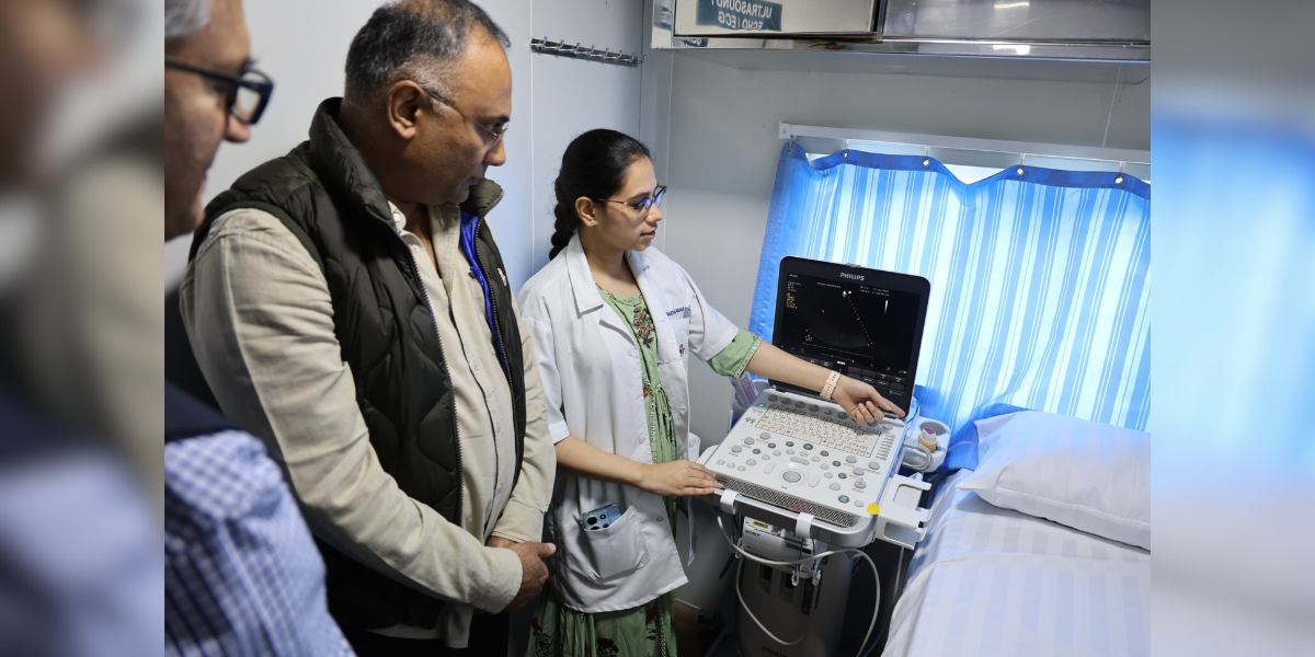 Health Minister Gundu Rao inside the mobile clinic. (X)