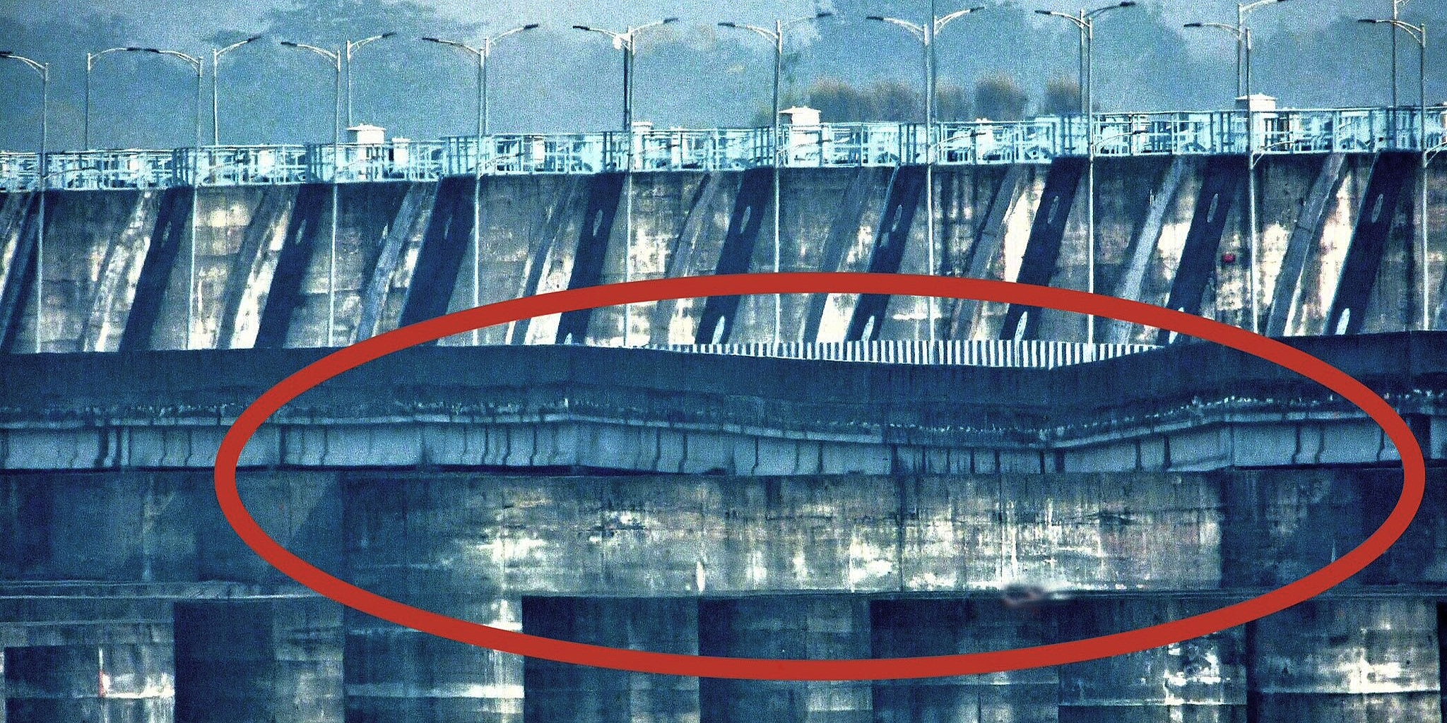 Kaleshwaram The sunken piers of Kaleshwaram.