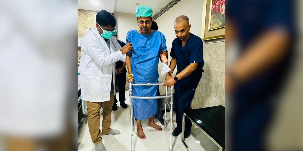 KCR along with the doctors in Yashoda. KCR along with the doctors in Yashoda. (Supplied)