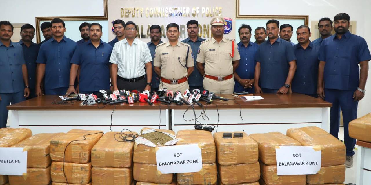 WhatsApp Image 2023-12-11 at 4.14.57 PM(2)(1) The seized cannabis is valued ₹1 crore in the international market.