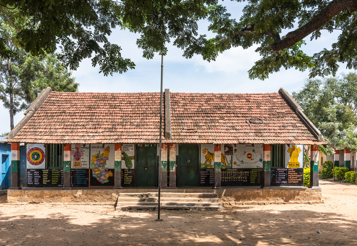 Government Higher Primary School building in Kethupura, India. Karnataka school