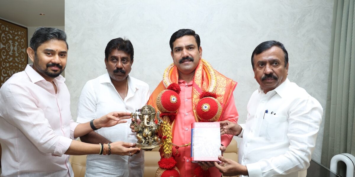 BY Vijayendra with CK Ramamurthy, S Harish, and Sapthagiri Gowda