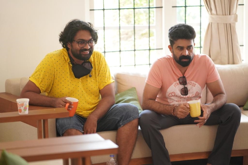 Devan-and-producer-Vijay-Babu-at-the-location