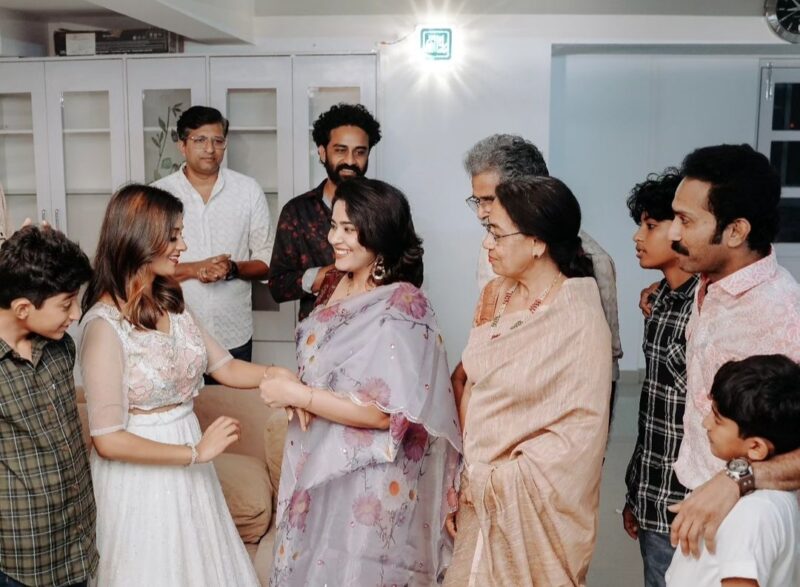 Shine Tom Chacko and Thanuja with relatives