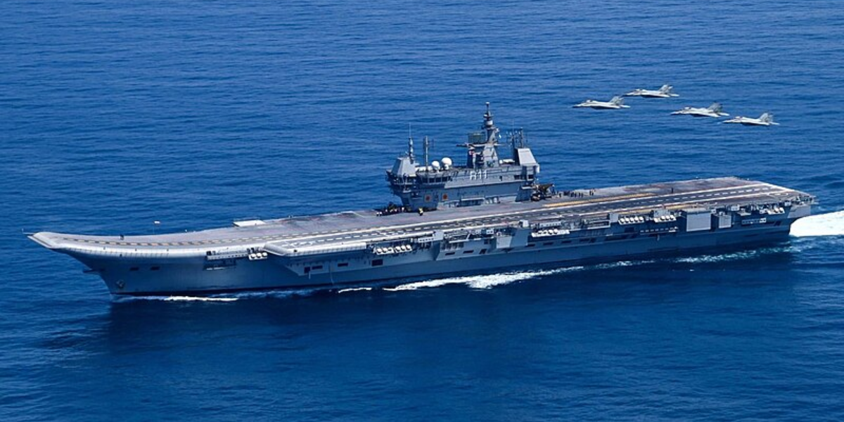 INS Vikrant. (Wikimedia)