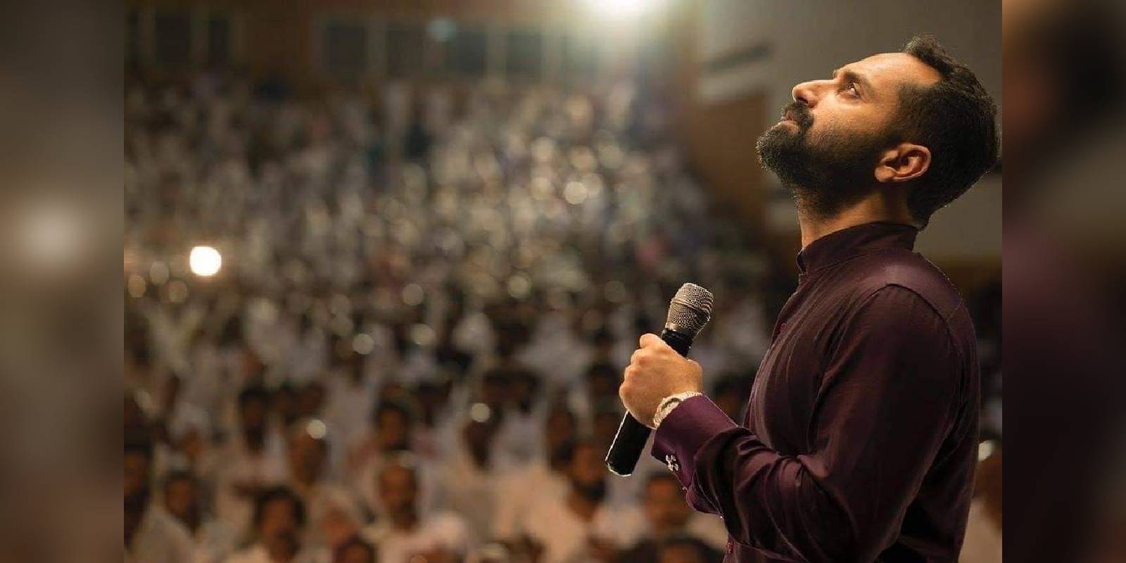 Fahad Faasil as motivational speaker in Trance Fahad Faasil as motivational speaker in Trance